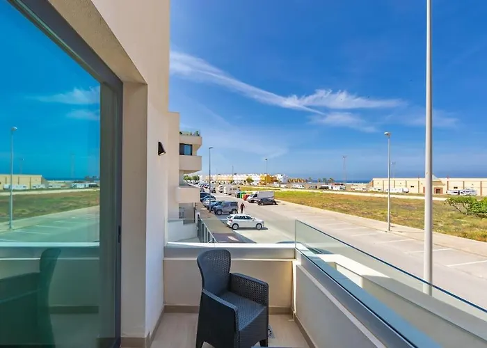 Apartamento Cerca De La Playa Con Piscina Apartment *